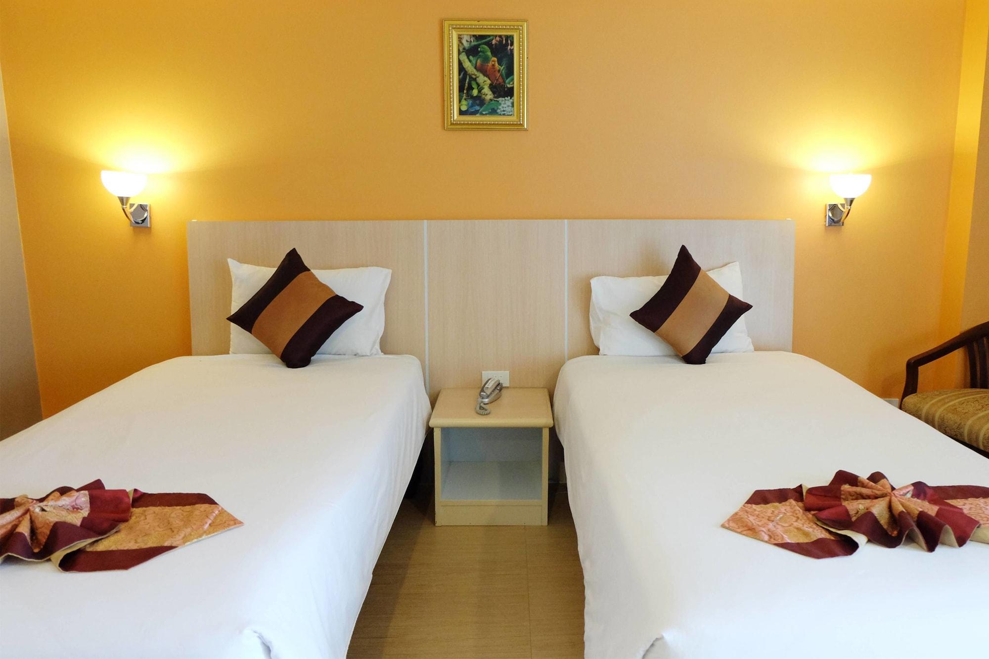 Grand Hill Resort And Spa Nakhon Sawan Exterior foto