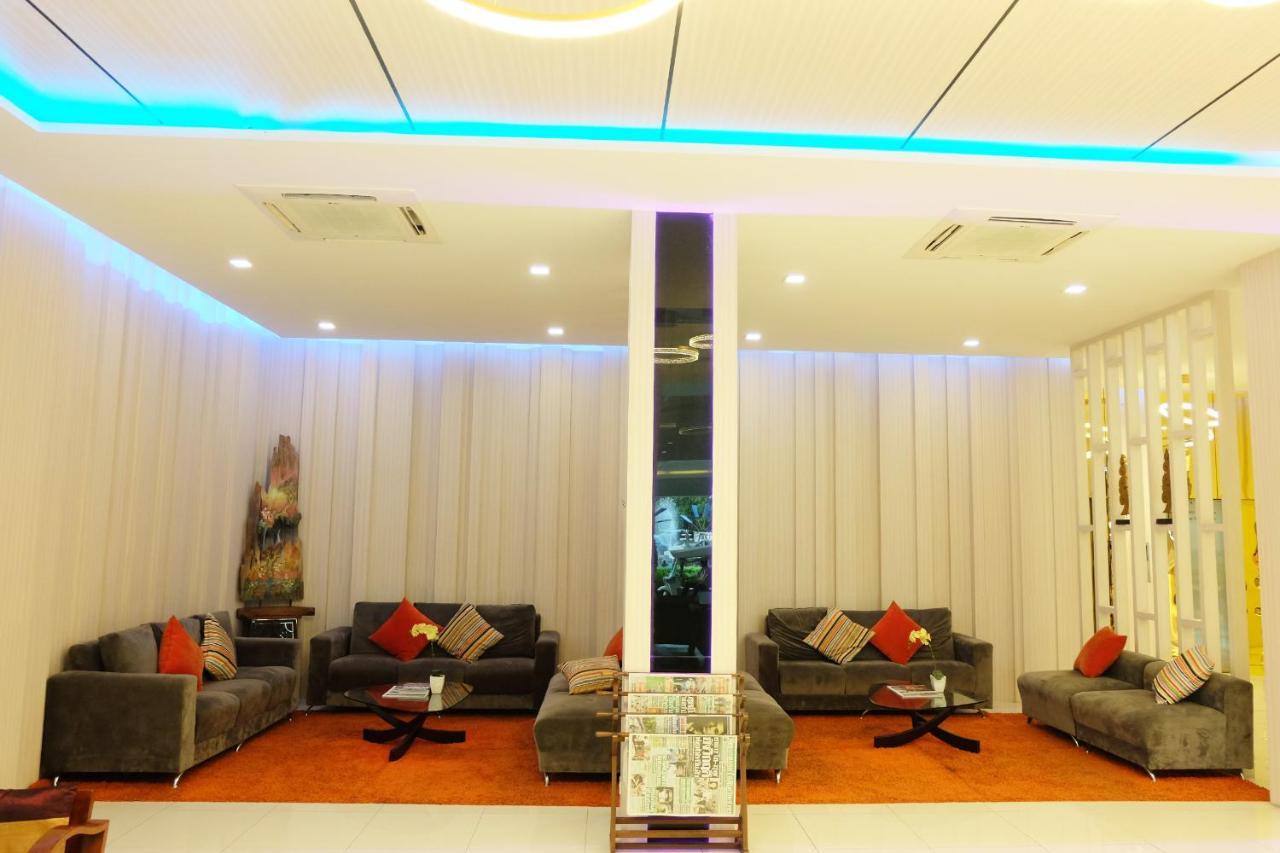 Grand Hill Resort And Spa Nakhon Sawan Exterior foto